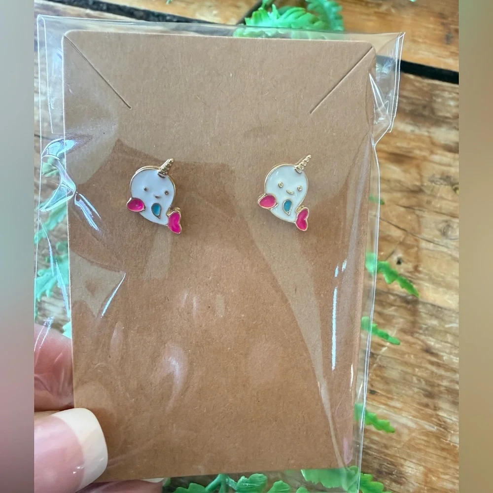 ⚡️PICK ONE - Hypoallergenic Gold Tone Earrings NWT